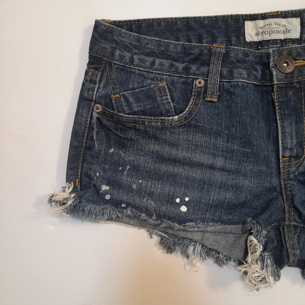 ● AEROPOSTALE | CUT OFF & PAINT DOTS SHORT - Picture 4 of 16